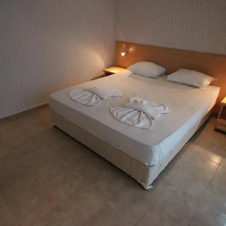 Menada Miramar Palace