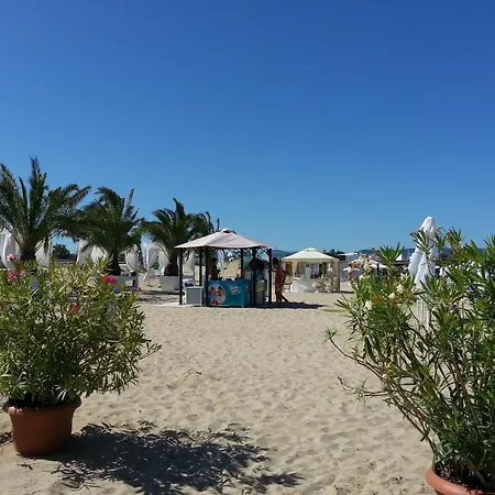 Menada Miramar Palace