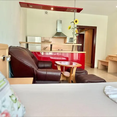 Menada Miramar Palace ساني بيتش