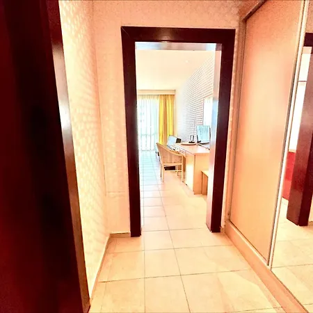 Menada Miramar Palace