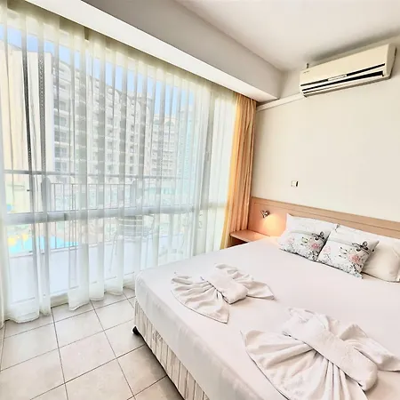 Menada Miramar Palace Солнечный берег
