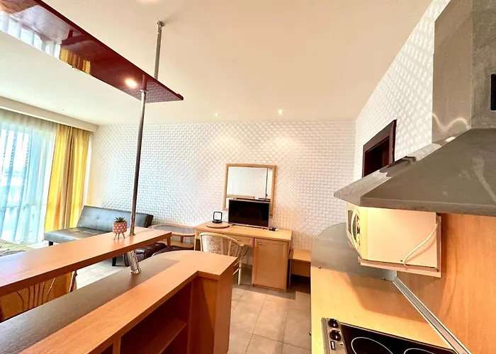 Menada Miramar Palace Διαμέρισμα *