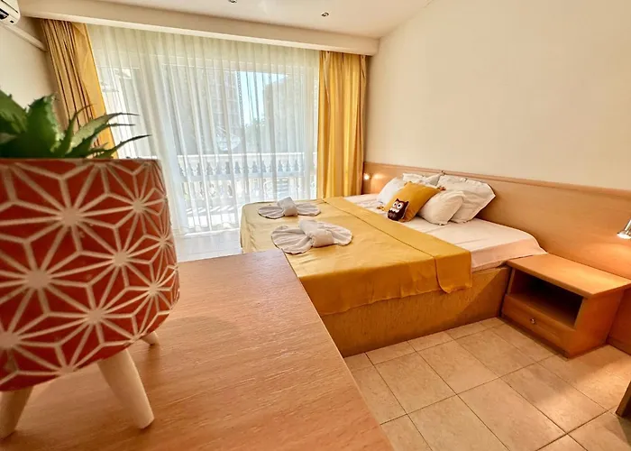 Menada Miramar Palace Διαμέρισμα Σάνι Μπιτς