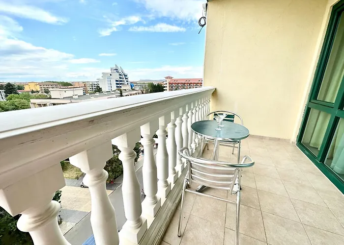 Menada Miramar Palace * Σάνι Μπιτς