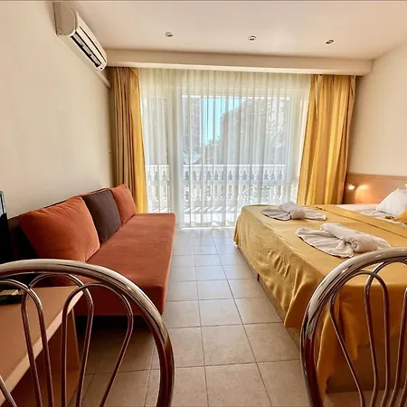 Menada Miramar Palace Апартамент Слънчев бряг